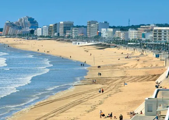 Дом отдыха Convivial Pres De Avec Jardin_2 Сен-Жан-де-Мон